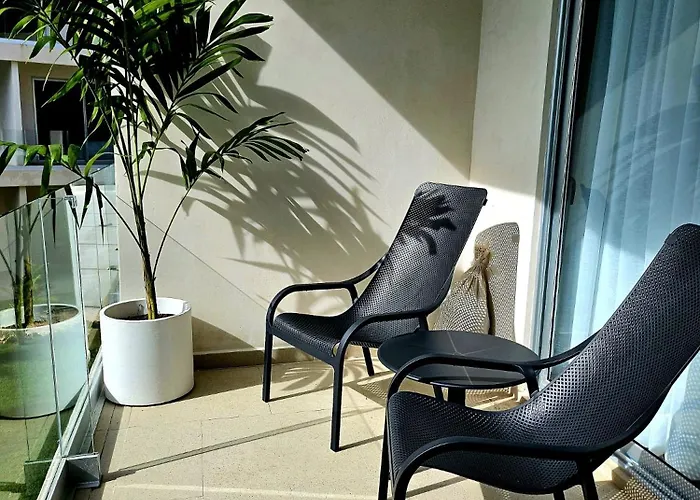 Apartamento Modern Playacar With Poolside Views & Nature *
