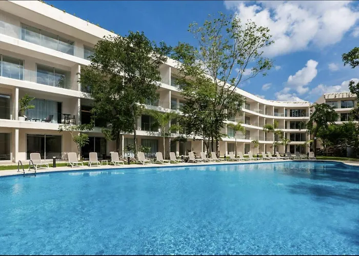 Modern Playacar With Poolside Views & Nature Playa del Carmen